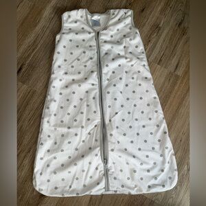 Pottery Barn Baby Halo Sleeveless Gray and White Polka Dot Sleep Sack